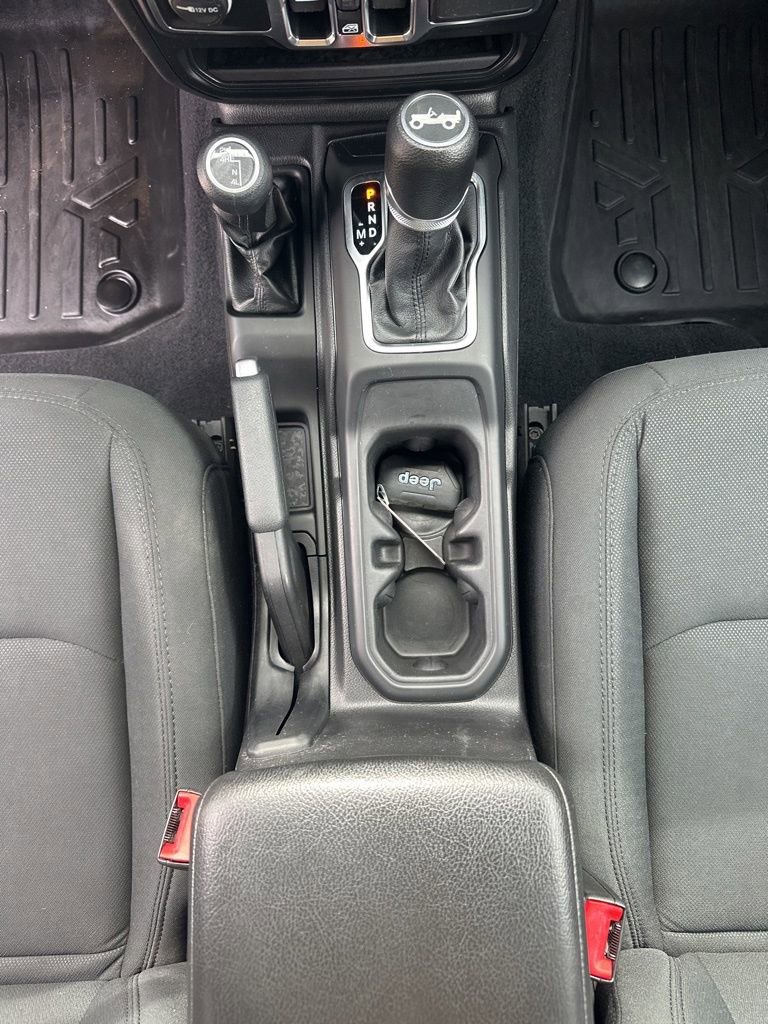 Used 2019 Jeep Wrangler Unlimited Sport image 30