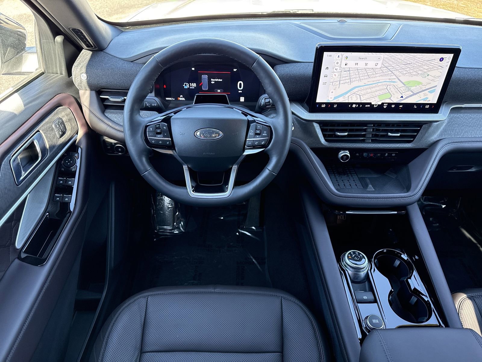 Used 2025 Ford Explorer Platinum w/ Ultimate Package image 14