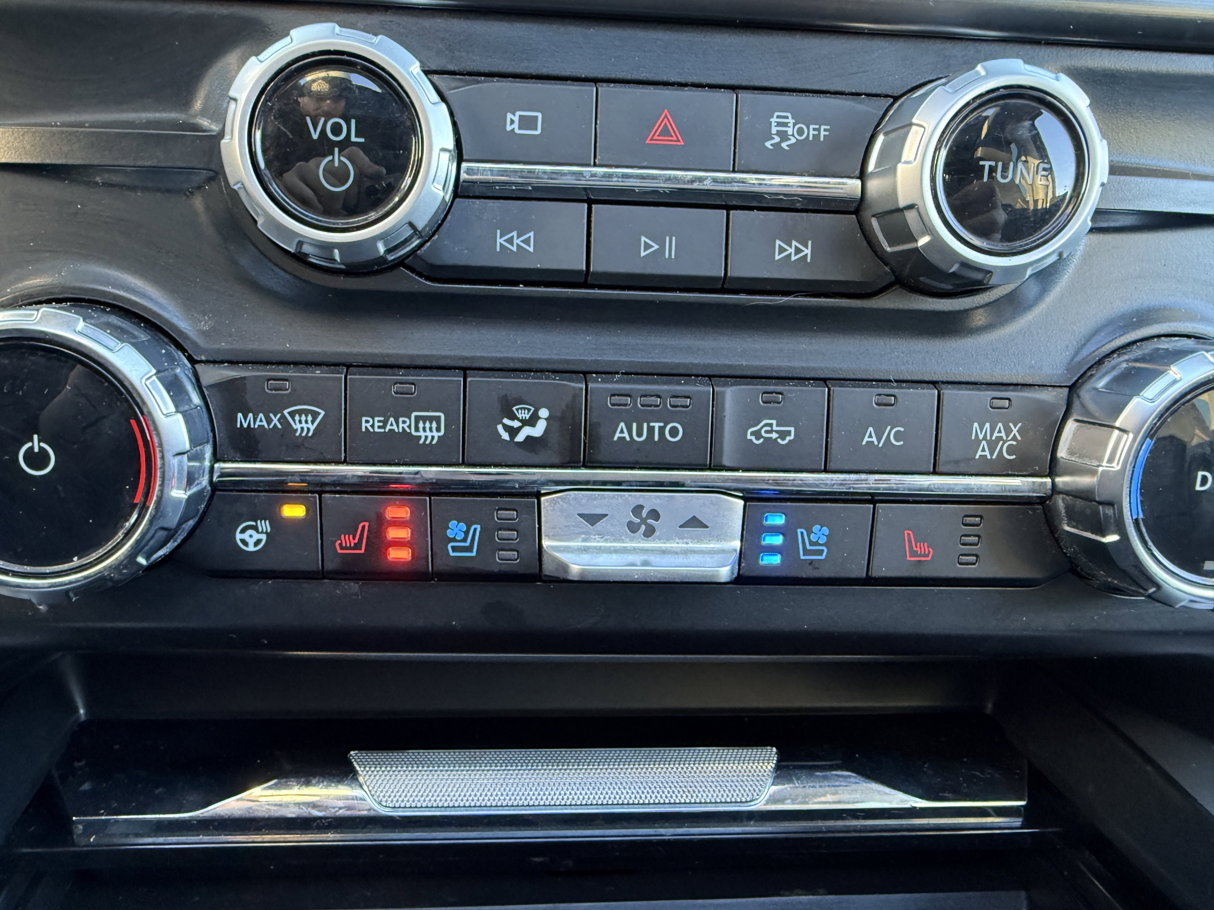 Used 2025 Ford F250 Lariat w/ Lariat Ultimate Package image 22