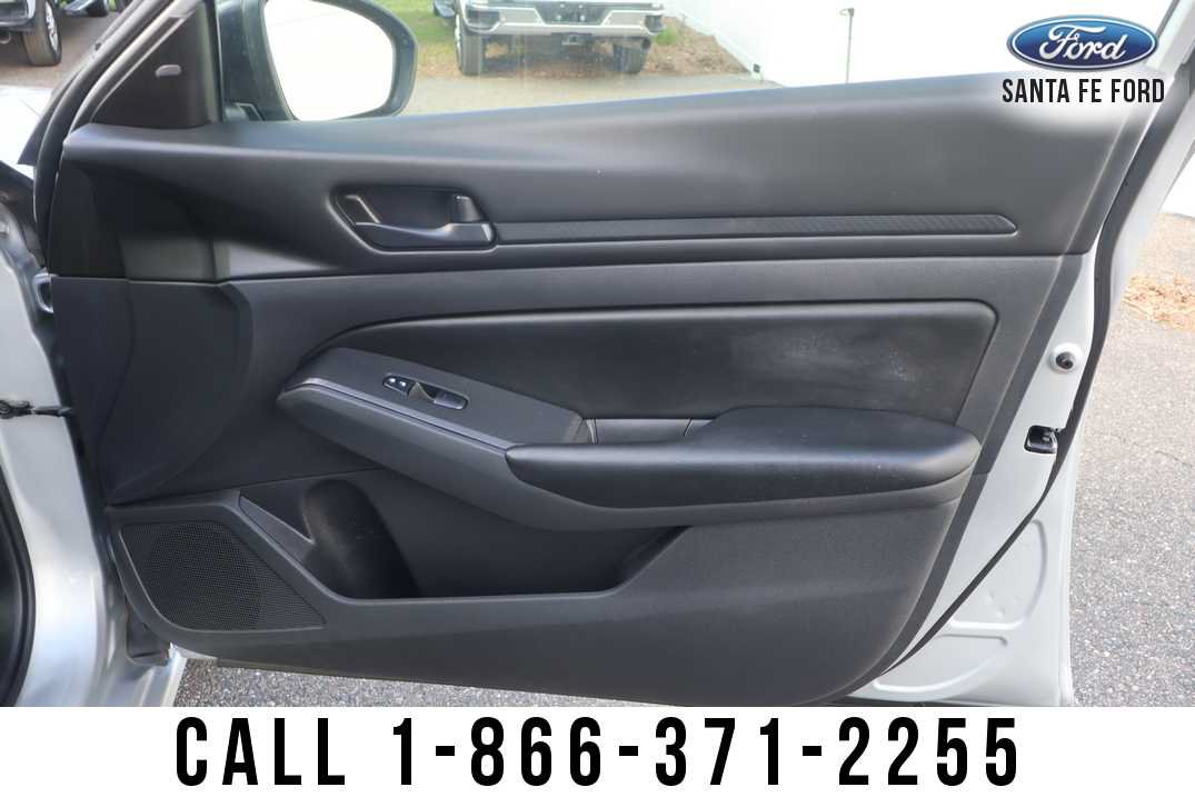 Used 2024 Nissan Altima 2.5 S FWD image 22
