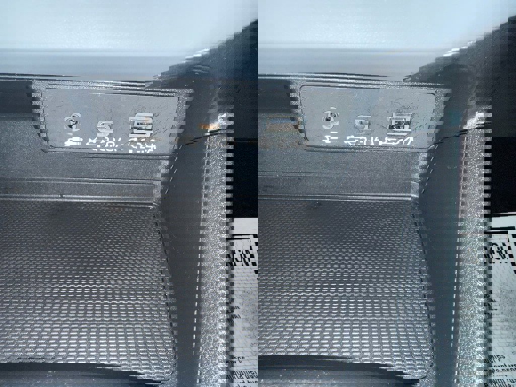 Used 2024 Subaru Crosstrek 2.0i Premium image 15