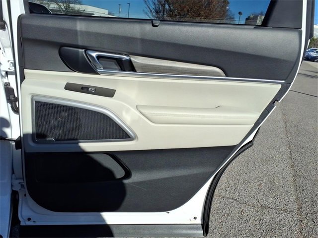 Used 2022 Kia Telluride EX w/ EX Premium Package image 19