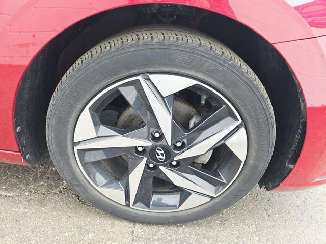 Used 2023 Hyundai Elantra SEL w/ Convenience Package image 13