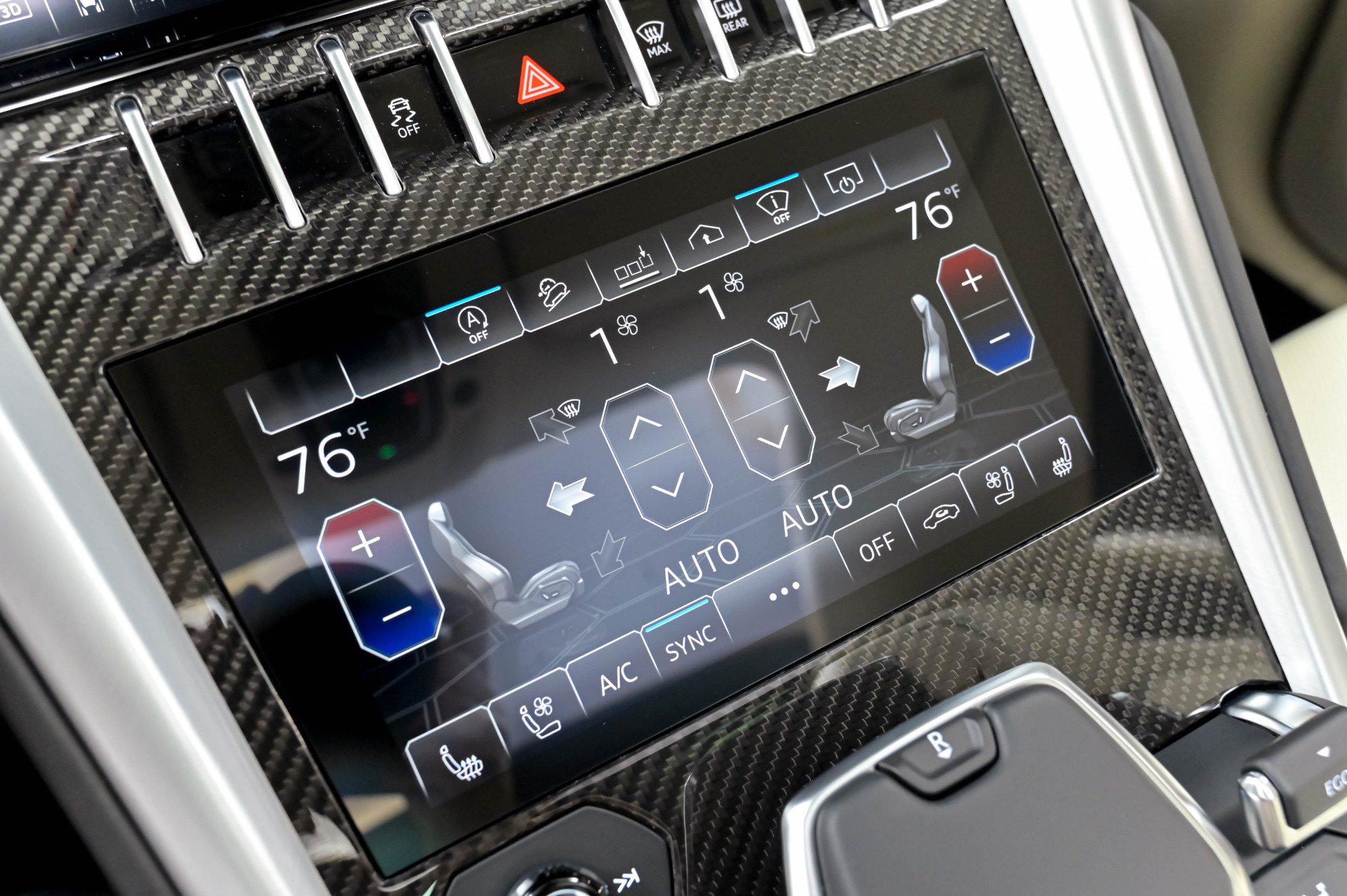 Used 2020 Lamborghini Urus AWD/4WD image 87