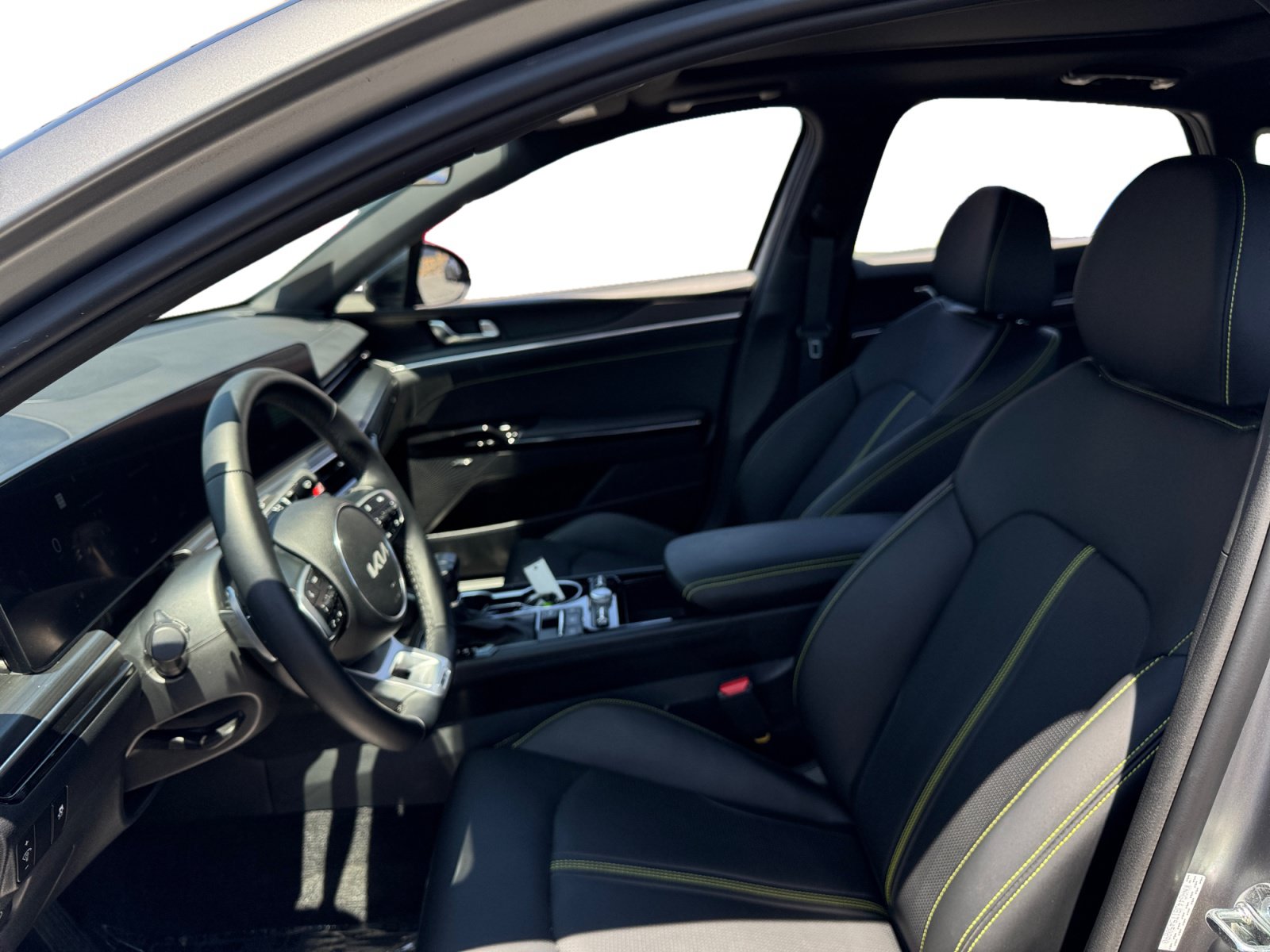 Used 2026 Kia K5 GT w/ GT1 Package FWD image 9