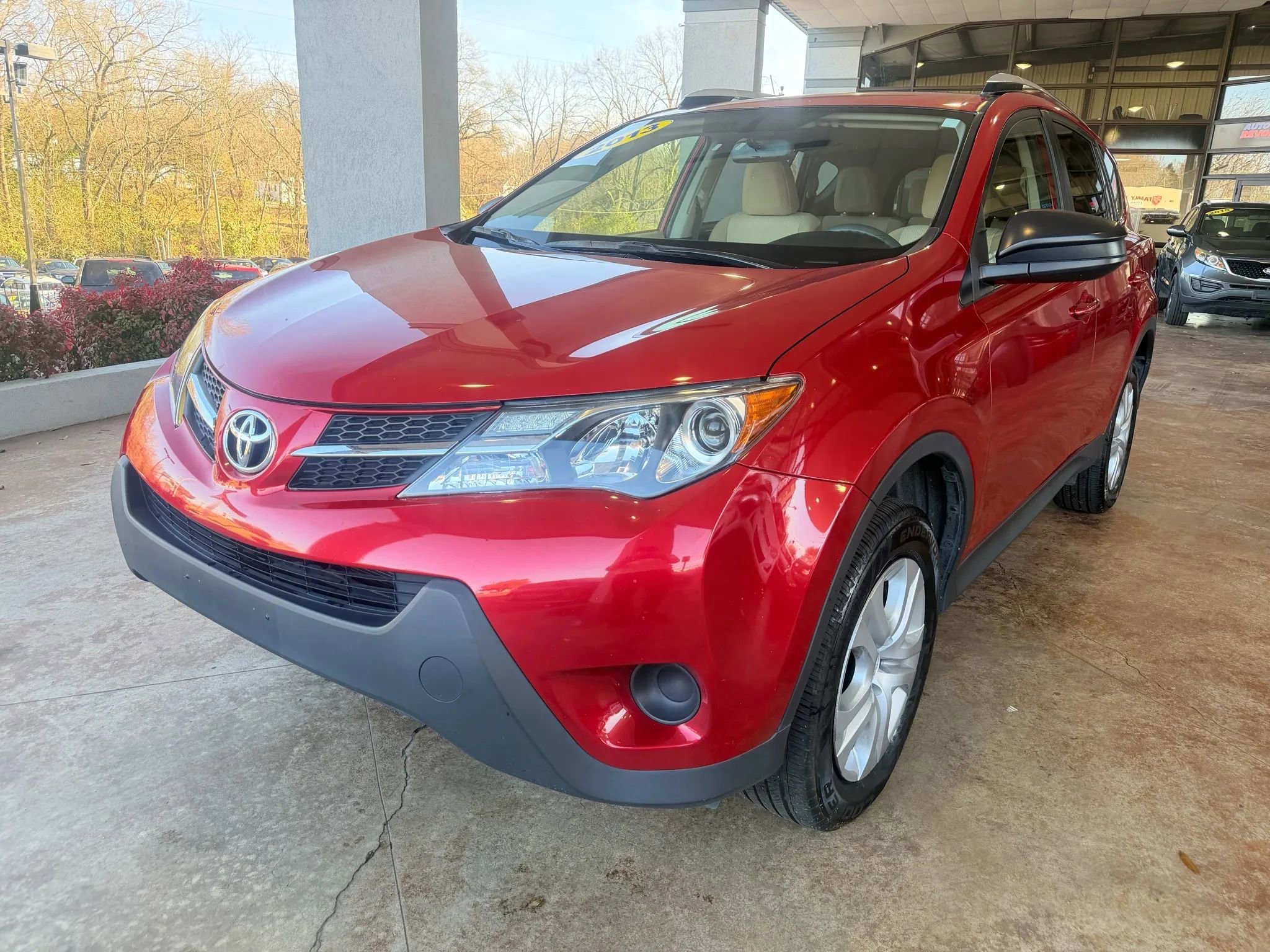 Used 2013 Toyota RAV4 LE image 3