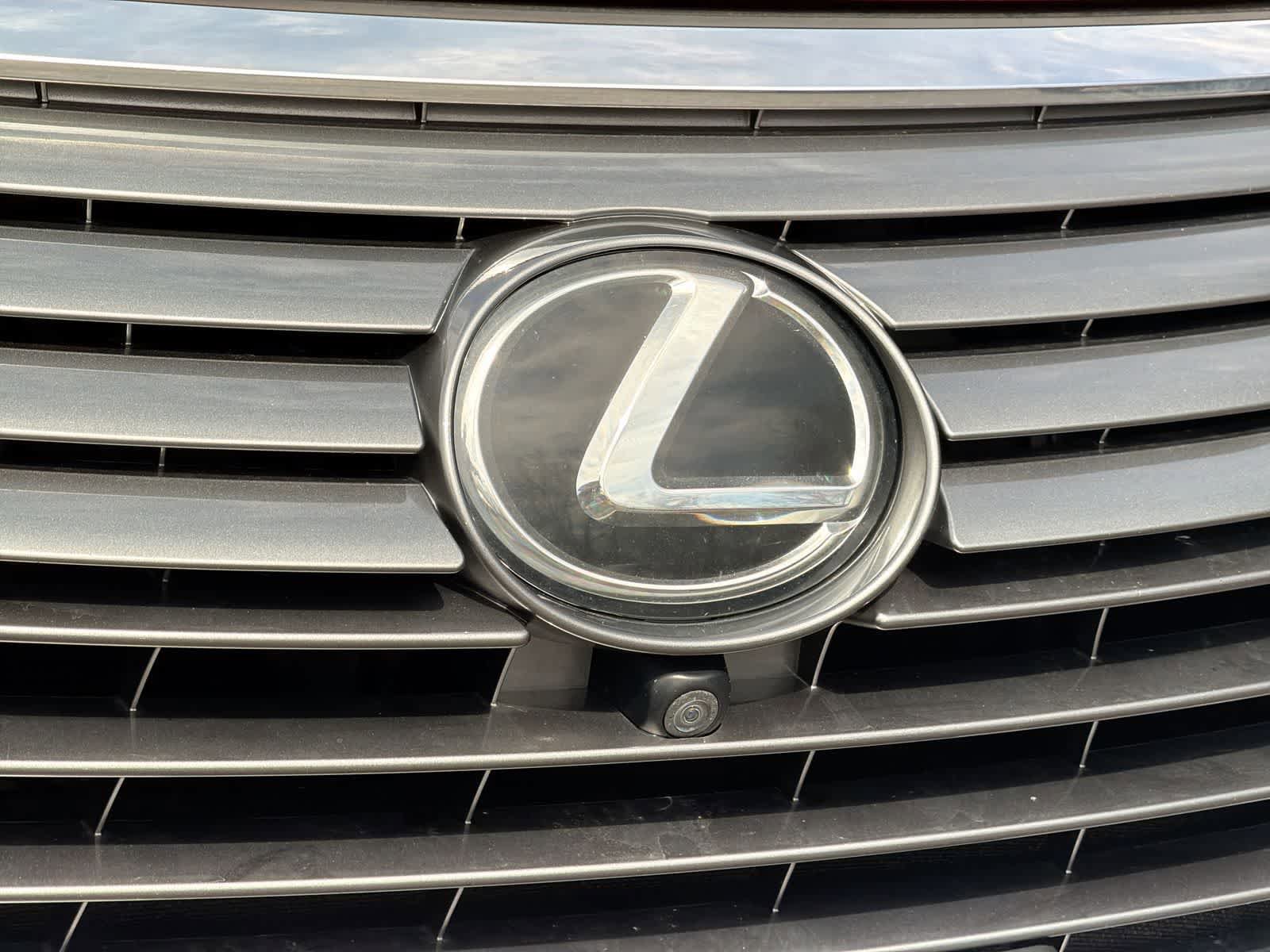 Used 2019 Lexus RX 350L Luxury w/ Accessory Package image 12
