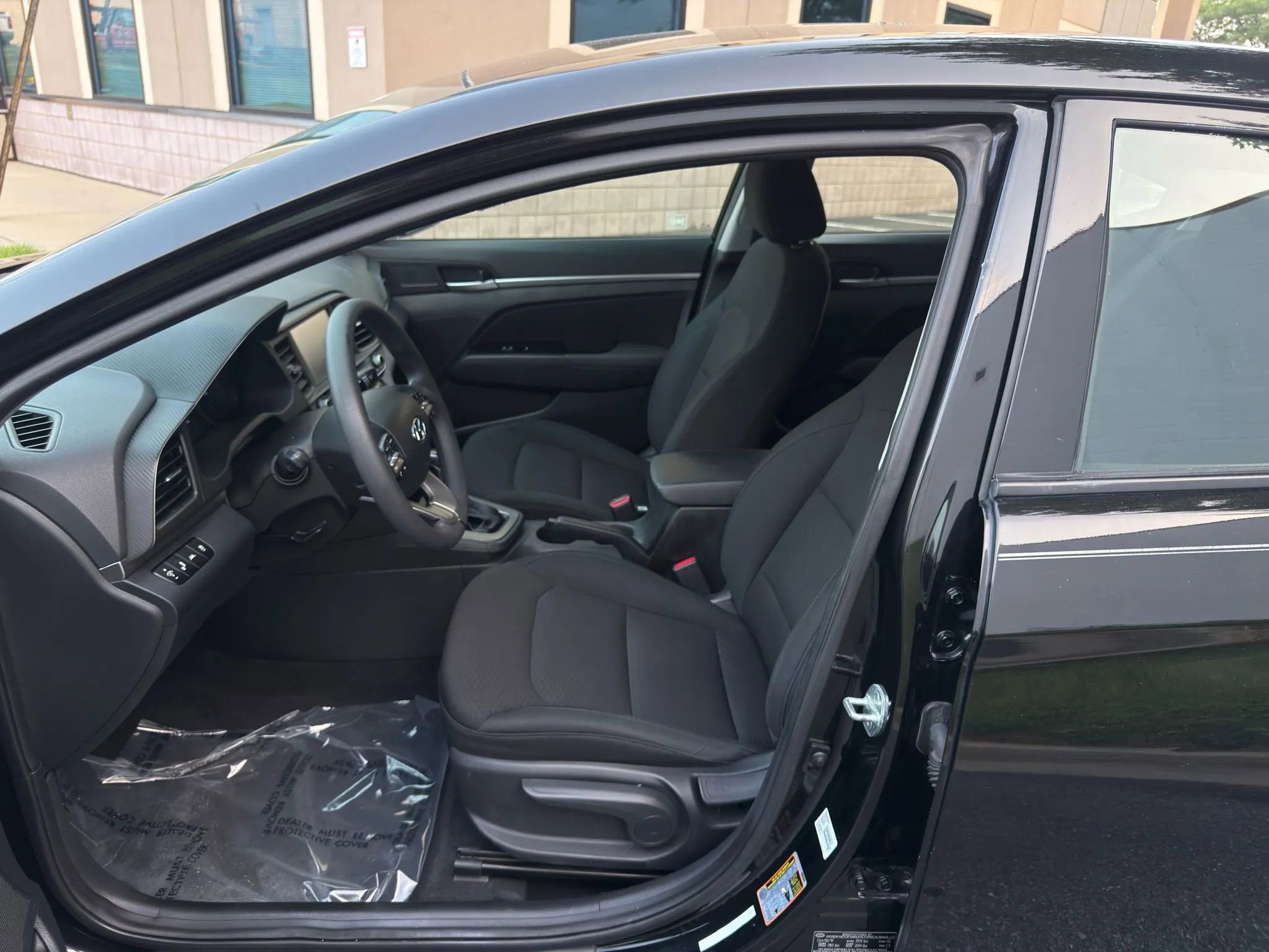 Used 2020 Hyundai Elantra SEL w/ Winter Weather Package image 15