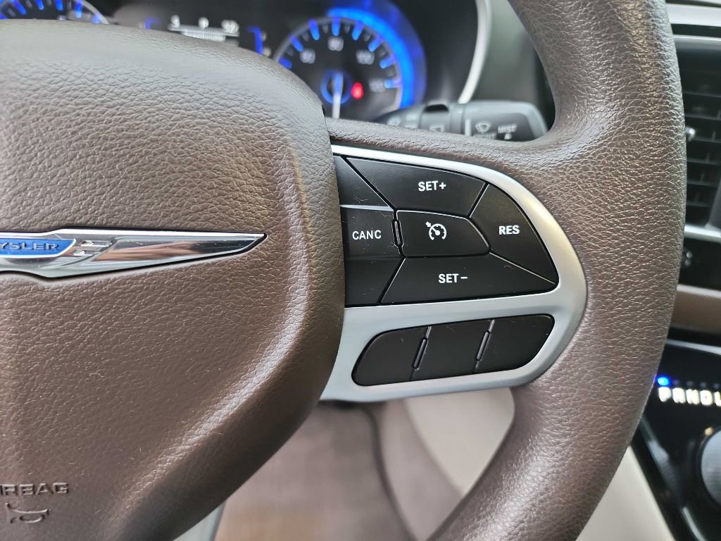 Used 2019 Chrysler Pacifica Touring Plus w/ Tire & Wheel Group image 16