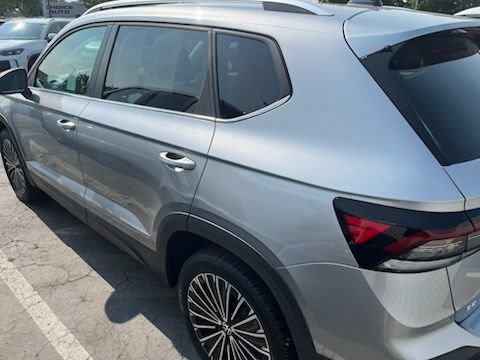 Used 2026 Volkswagen Taos SE FWD image 6