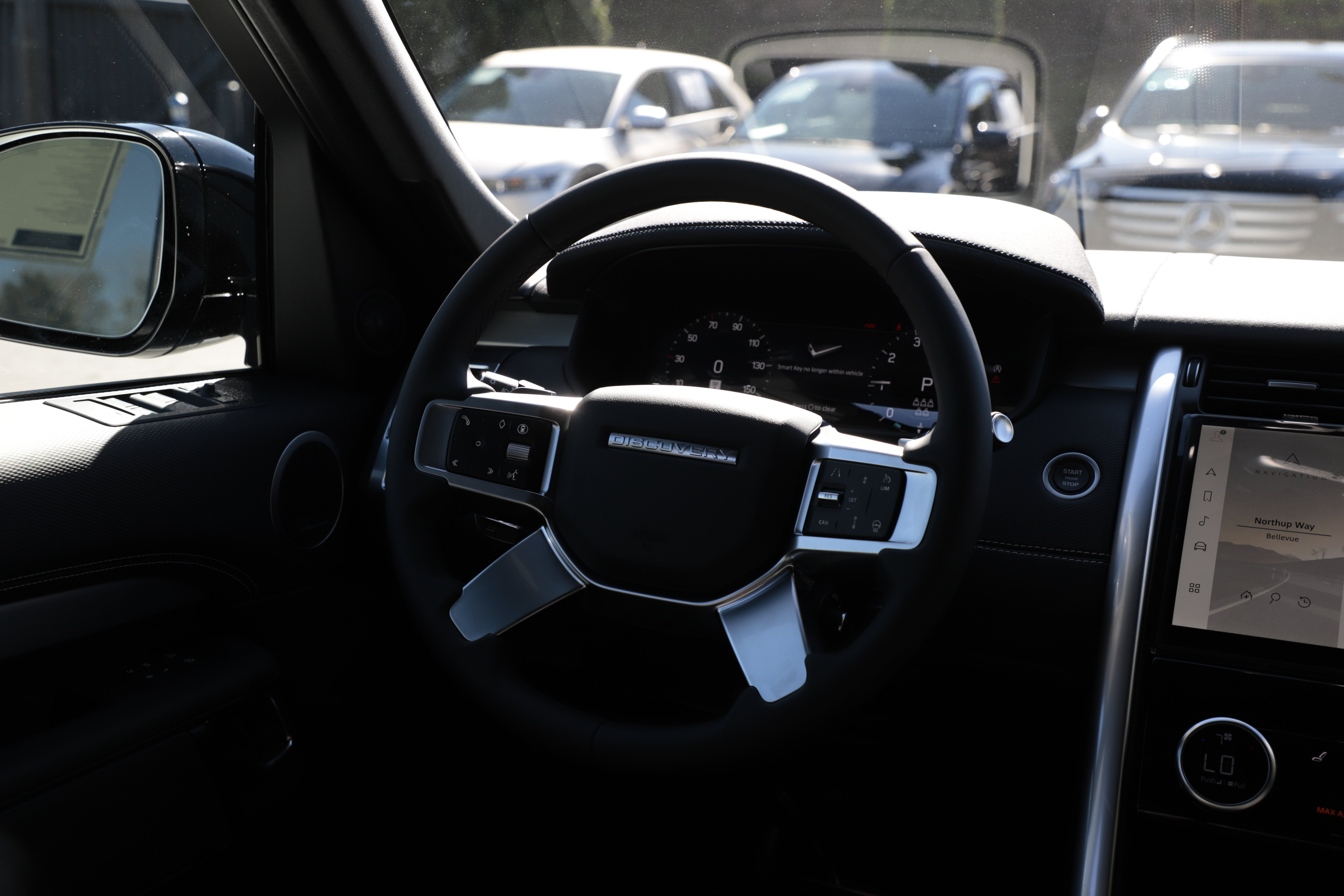 New 2026 Land Rover Discovery Limited Edition AWD/4WD image 19