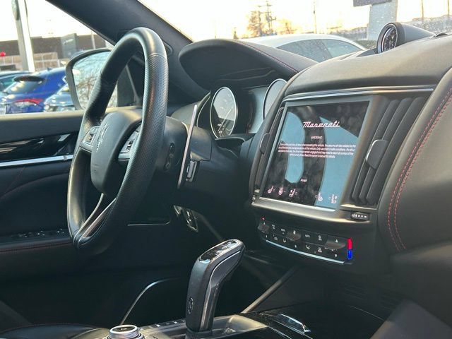 Used 2024 Maserati Levante GT Ultima AWD/4WD image 17