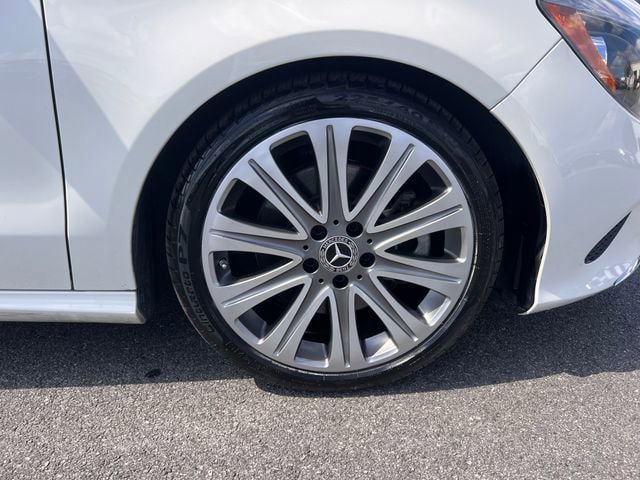 Used 2018 Mercedes-Benz CLA 250 image 33
