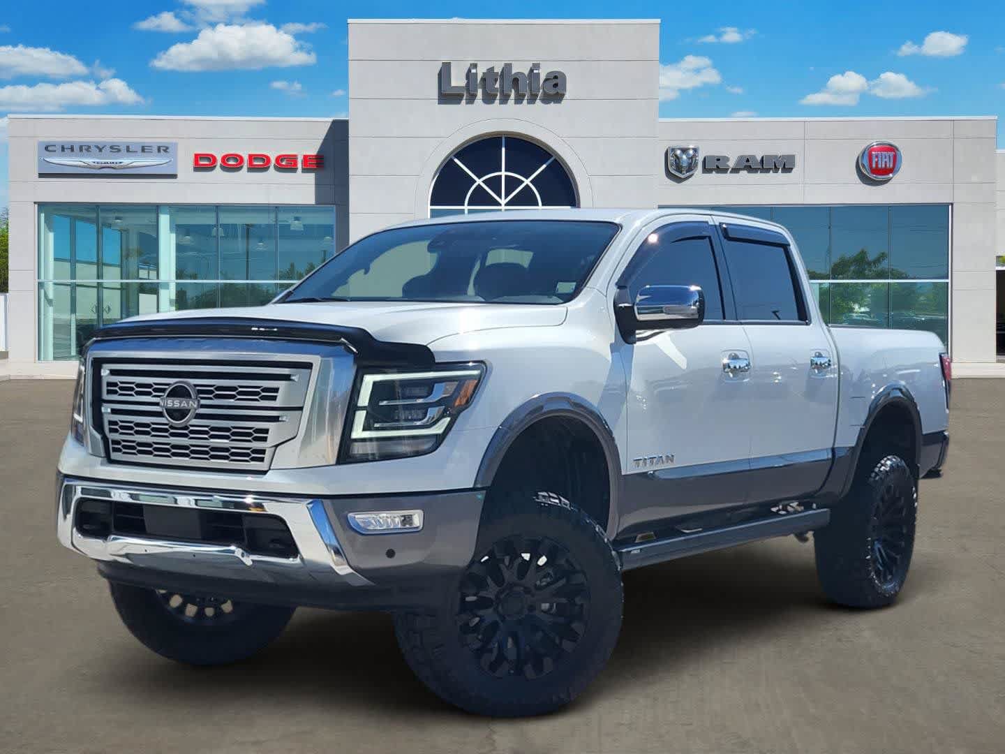 Used 2023 Nissan Titan Platinum Reserve w/ Moonroof Package AWD/4WD image 1