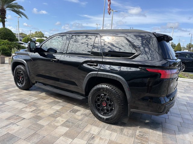 Used 2023 Toyota Sequoia TRD Pro AWD/4WD image 4