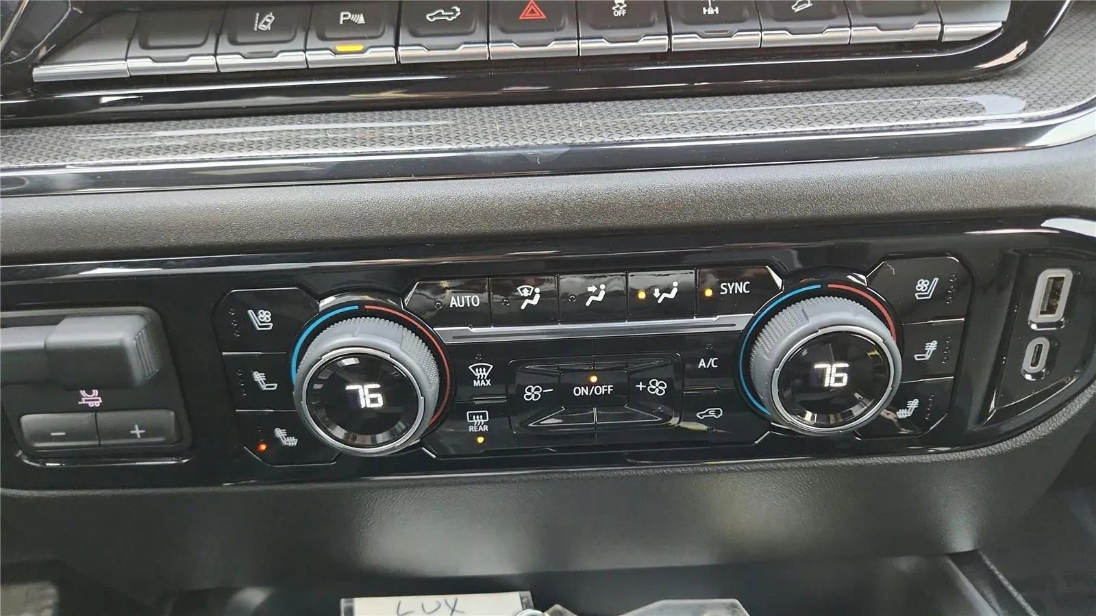 Used 2024 Chevrolet Silverado 2500 ZR2 image 22