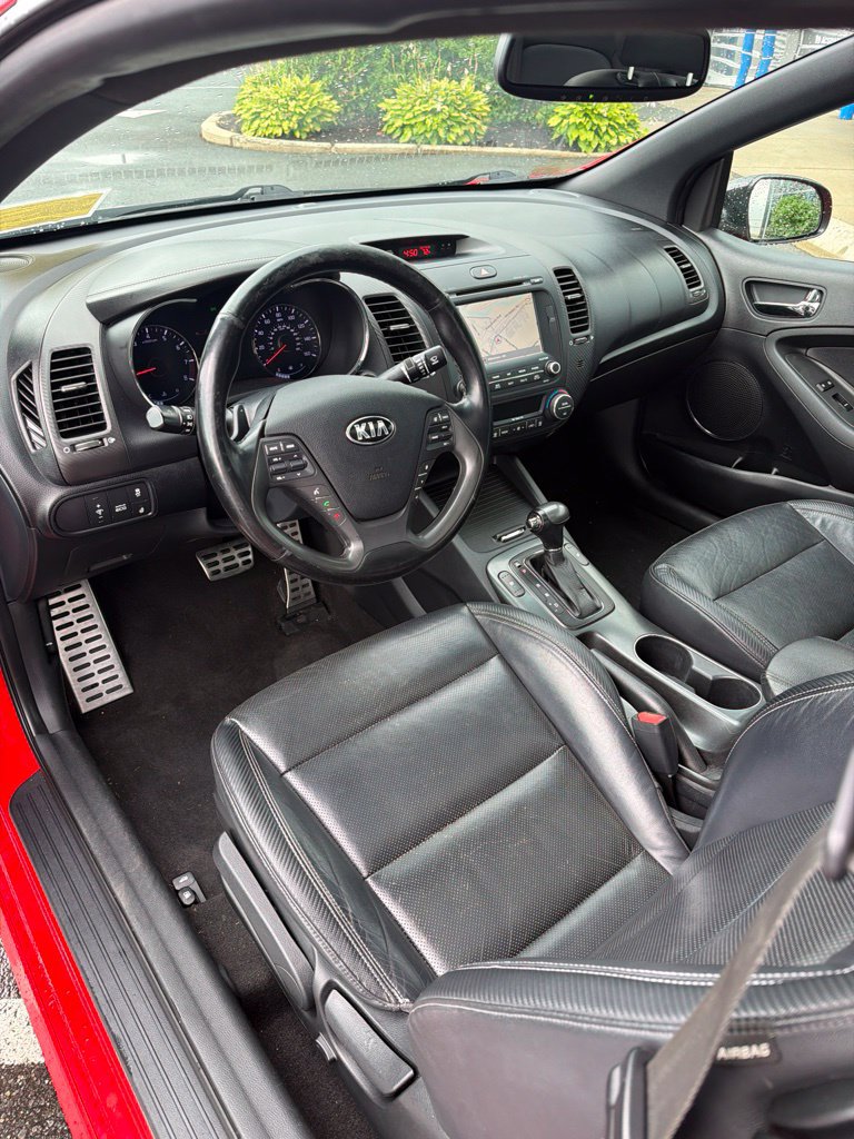 Used 2016 Kia Forte Koup SX w/ SX Premium Package FWD image 3