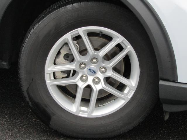 Used 2025 Ford Explorer Active AWD/4WD image 7