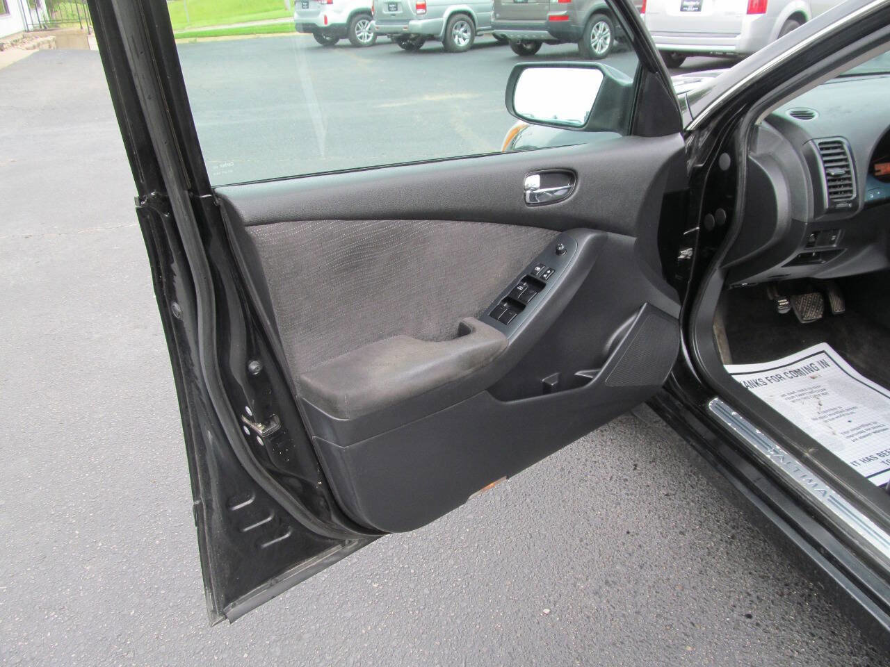 Used 2010 Nissan Altima 2.5 S FWD image 7