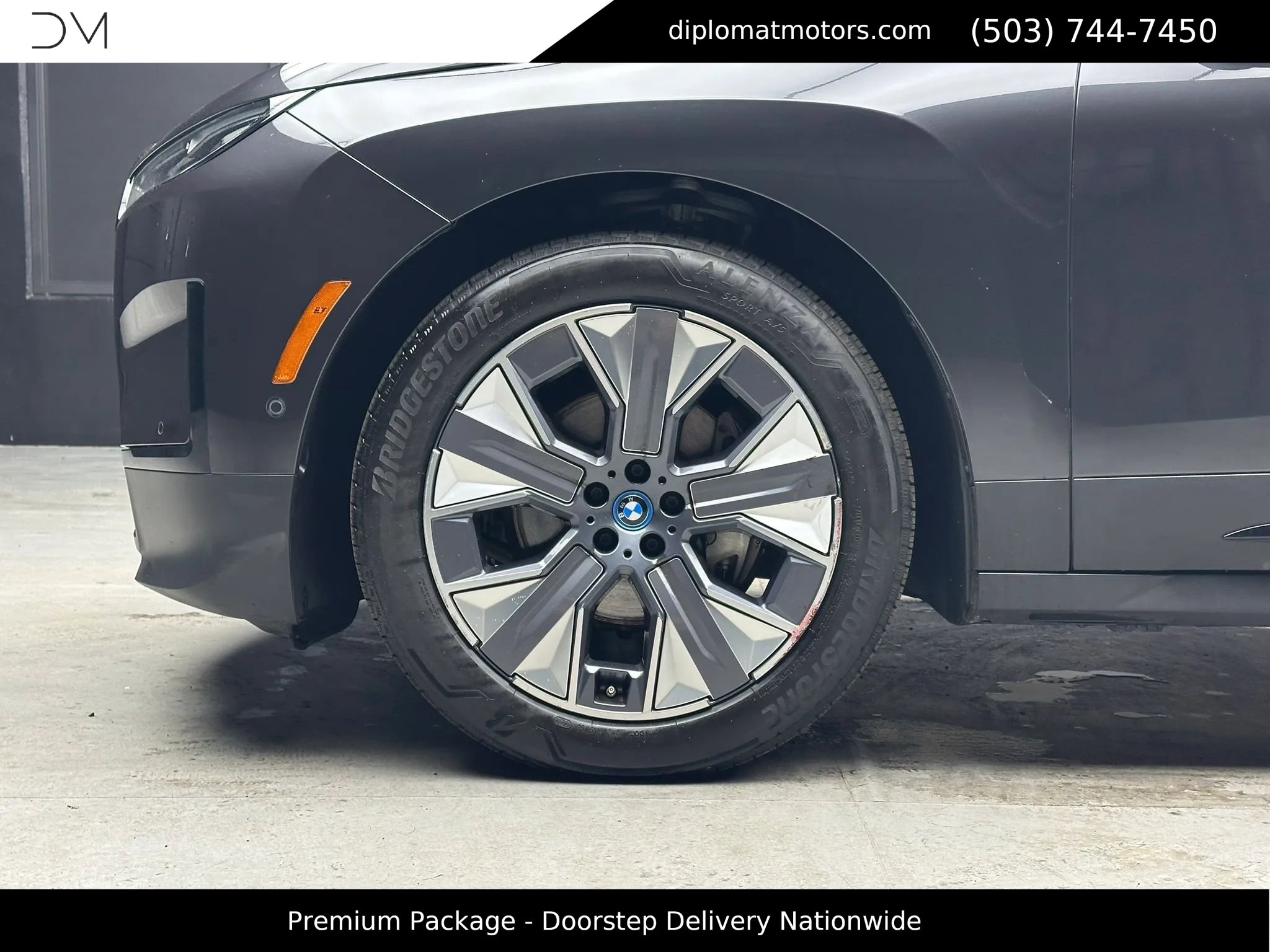 Used 2023 BMW iX xDrive50 w/ Premium Package image 39