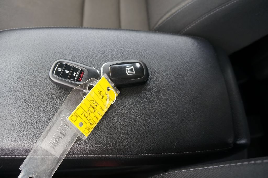 Certified 2024 Honda CR-V LX image 2