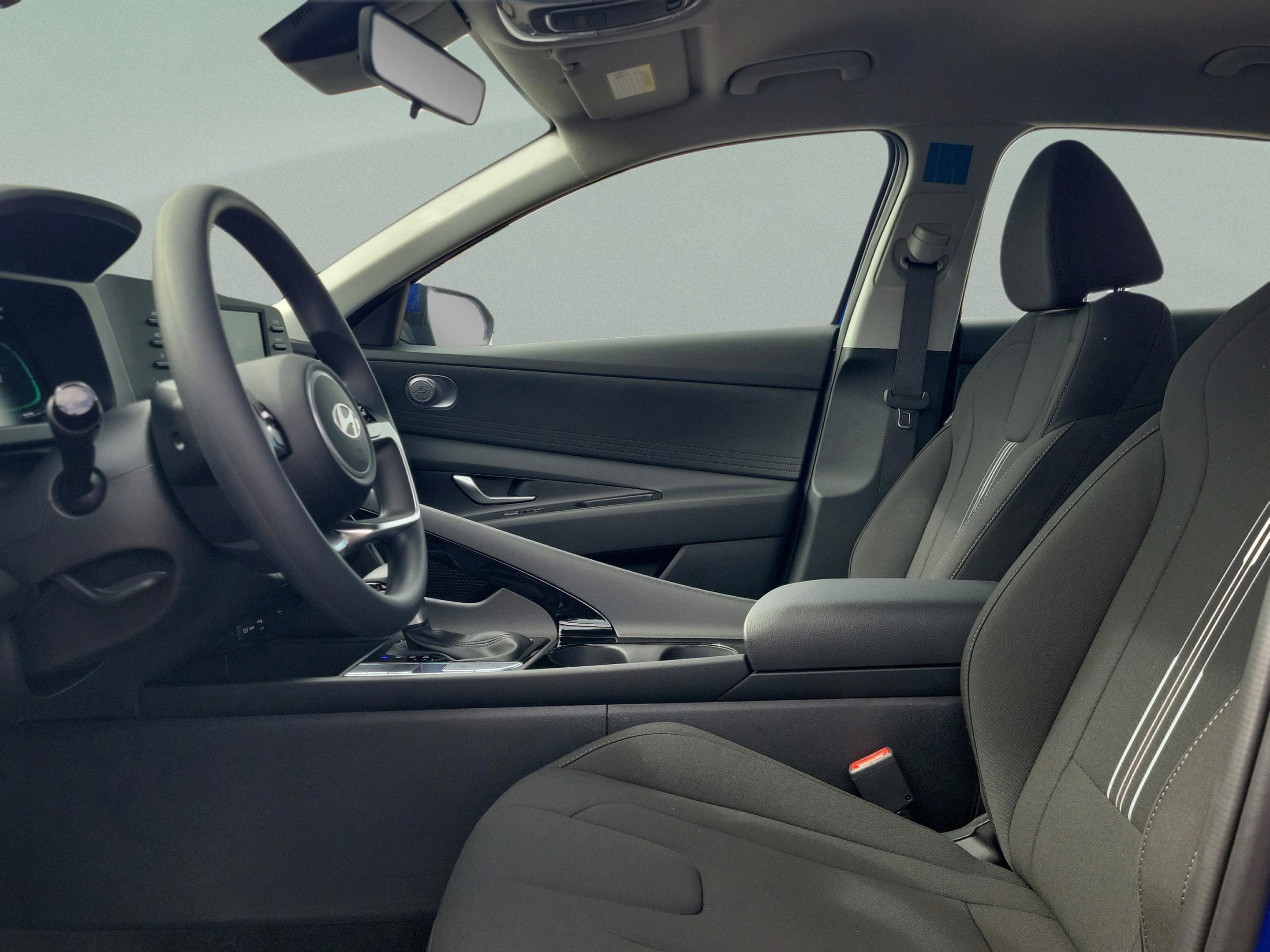 New 2026 Hyundai Elantra Blue image 18