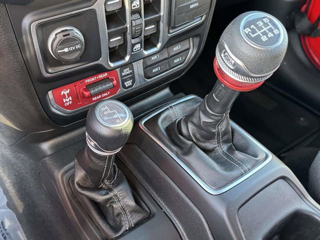 Used 2024 Jeep Wrangler Rubicon w/ Convenience Group image 7