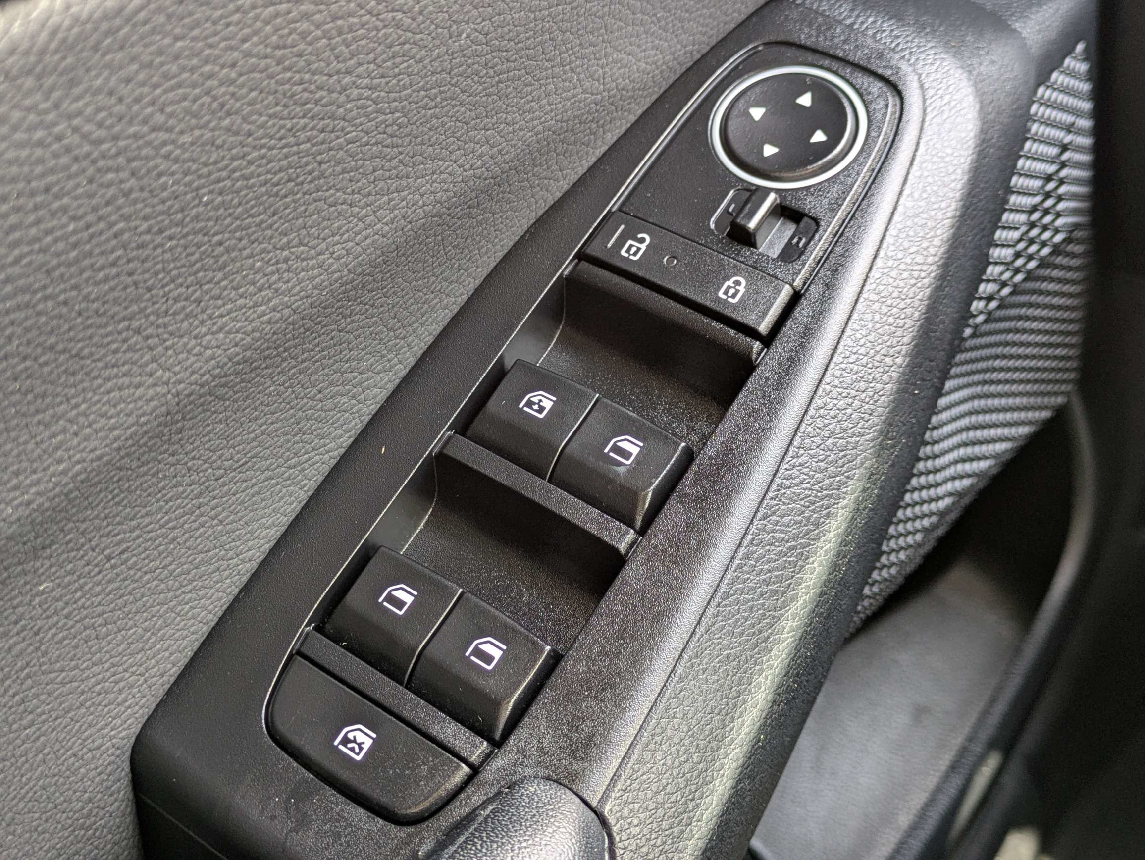 Certified 2024 Kia Seltos EX FWD image 28