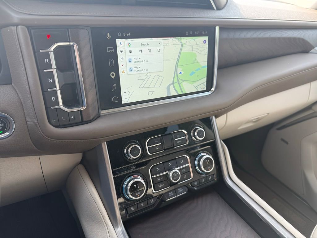 Used 2023 GMC Yukon Denali w/ Advanced Technology Package image 12