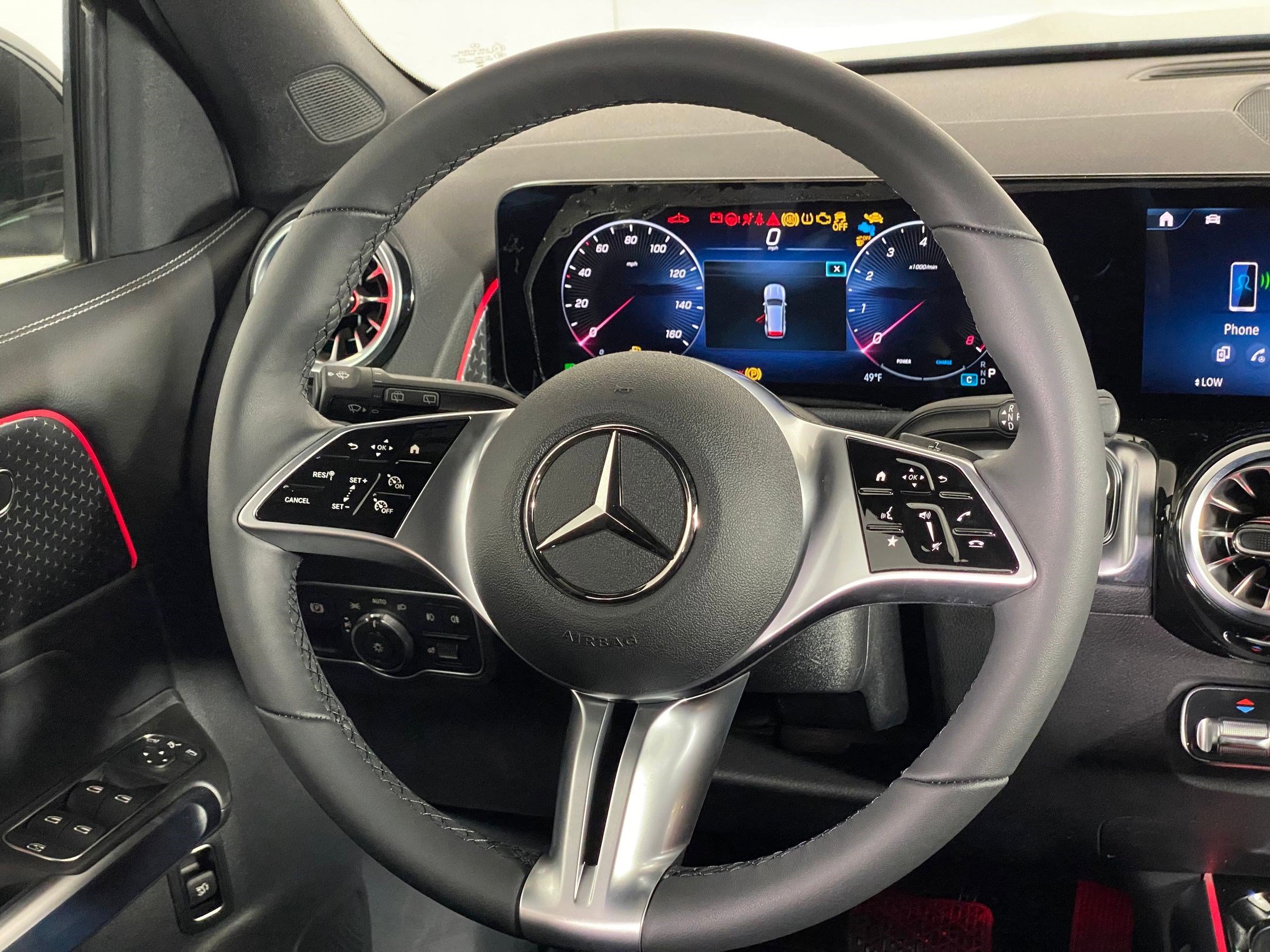 New 2025 Mercedes-Benz GLB 250 4MATIC image 15