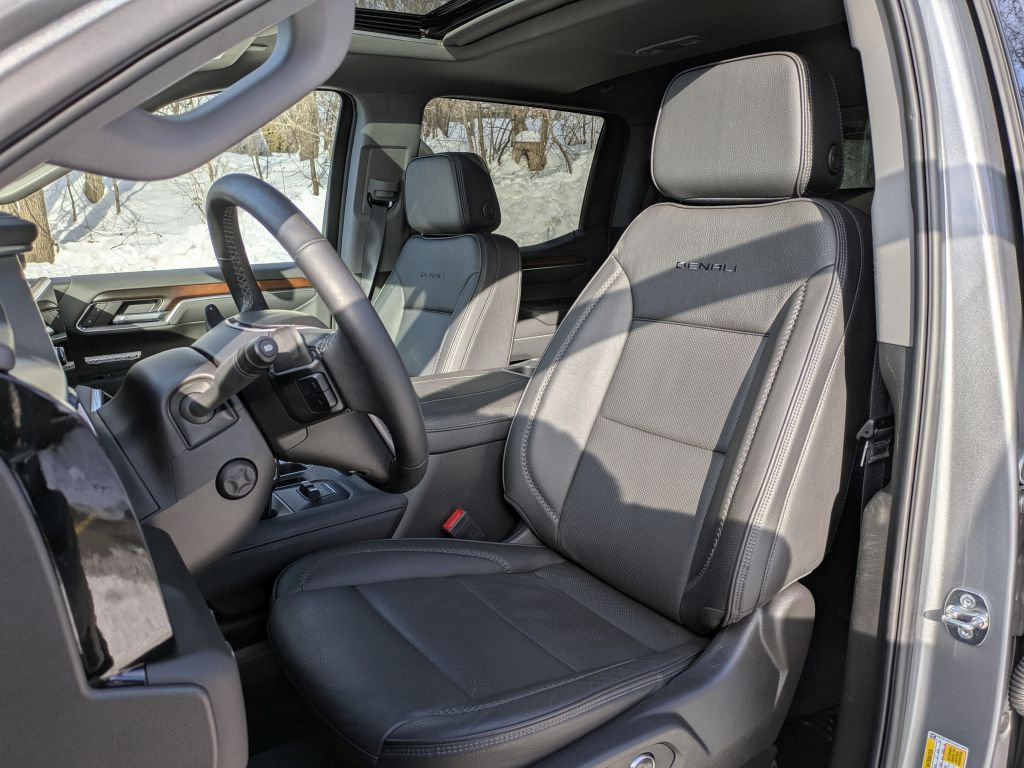 Certified 2025 GMC Sierra 1500 Denali w/ Technology Package image 12