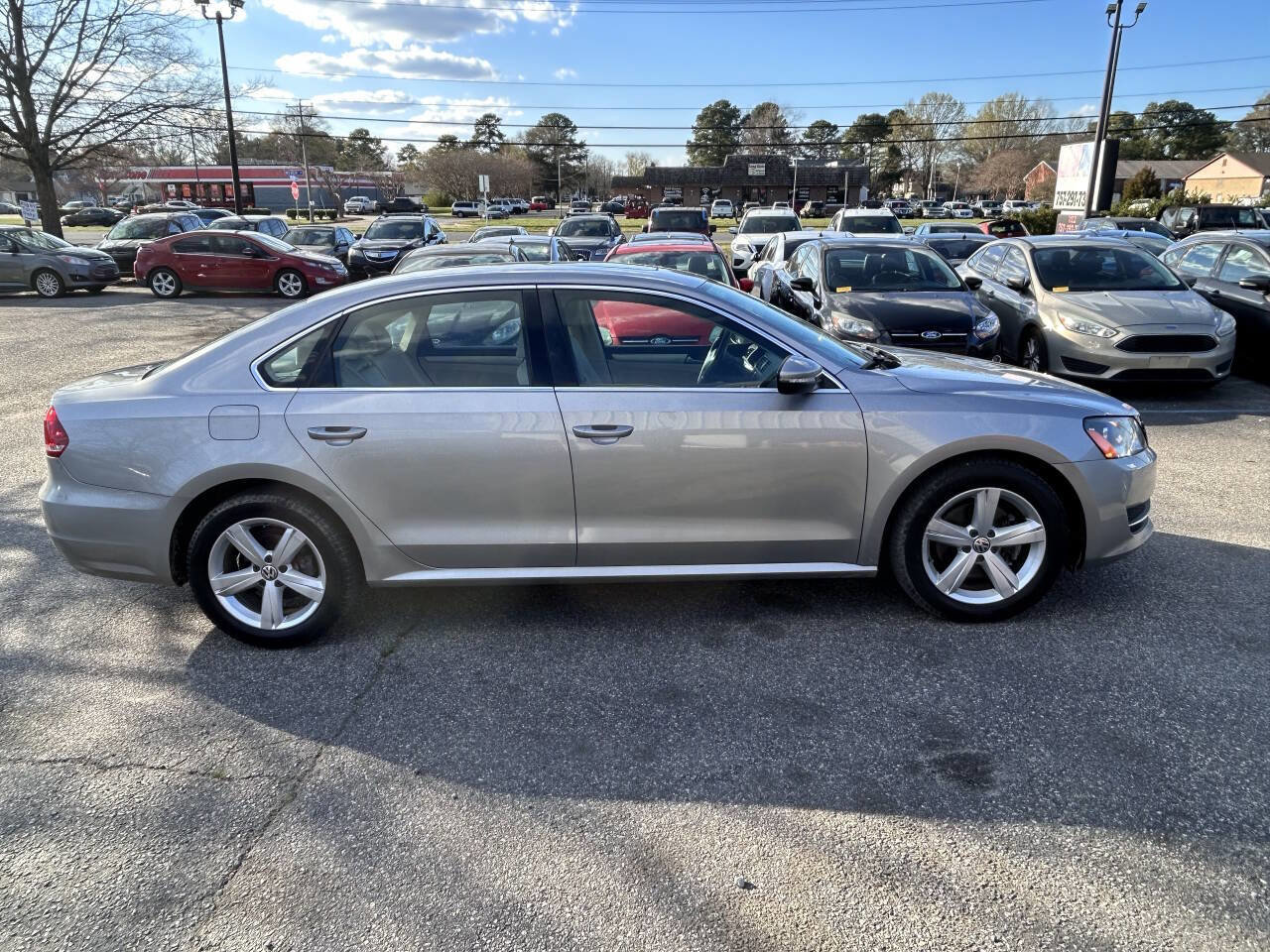 Used 2012 Volkswagen Passat 2.5 SE image 15