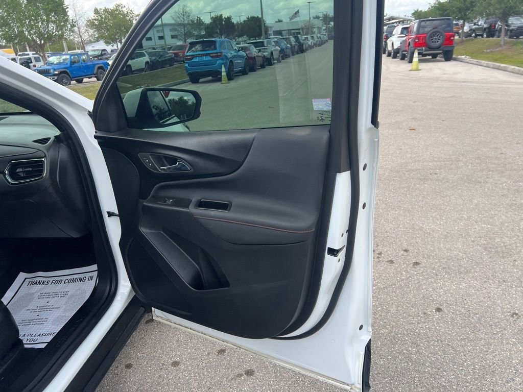 Used 2022 Chevrolet Equinox RS image 49