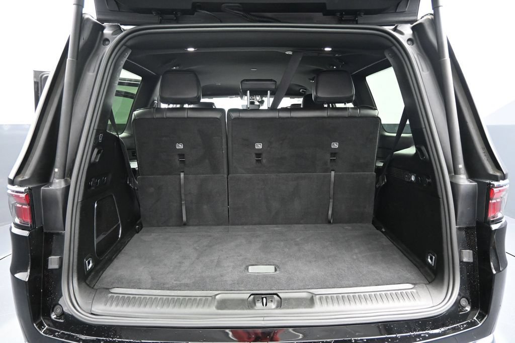 Used 2024 Jeep Wagoneer Series II AWD/4WD image 31