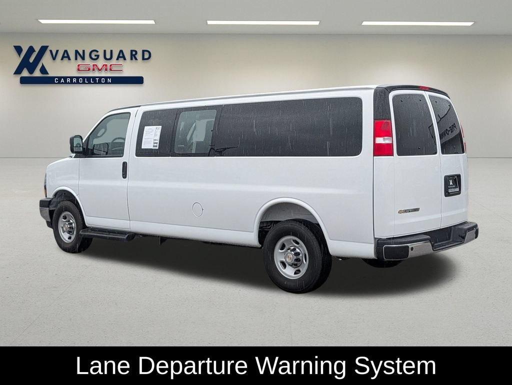 Used 2025 Chevrolet Express 3500 LT w/ LT Preferred Equipment Group RWD image 5