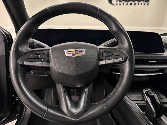 Used 2025 Cadillac XT4 Premium Luxury FWD image 14