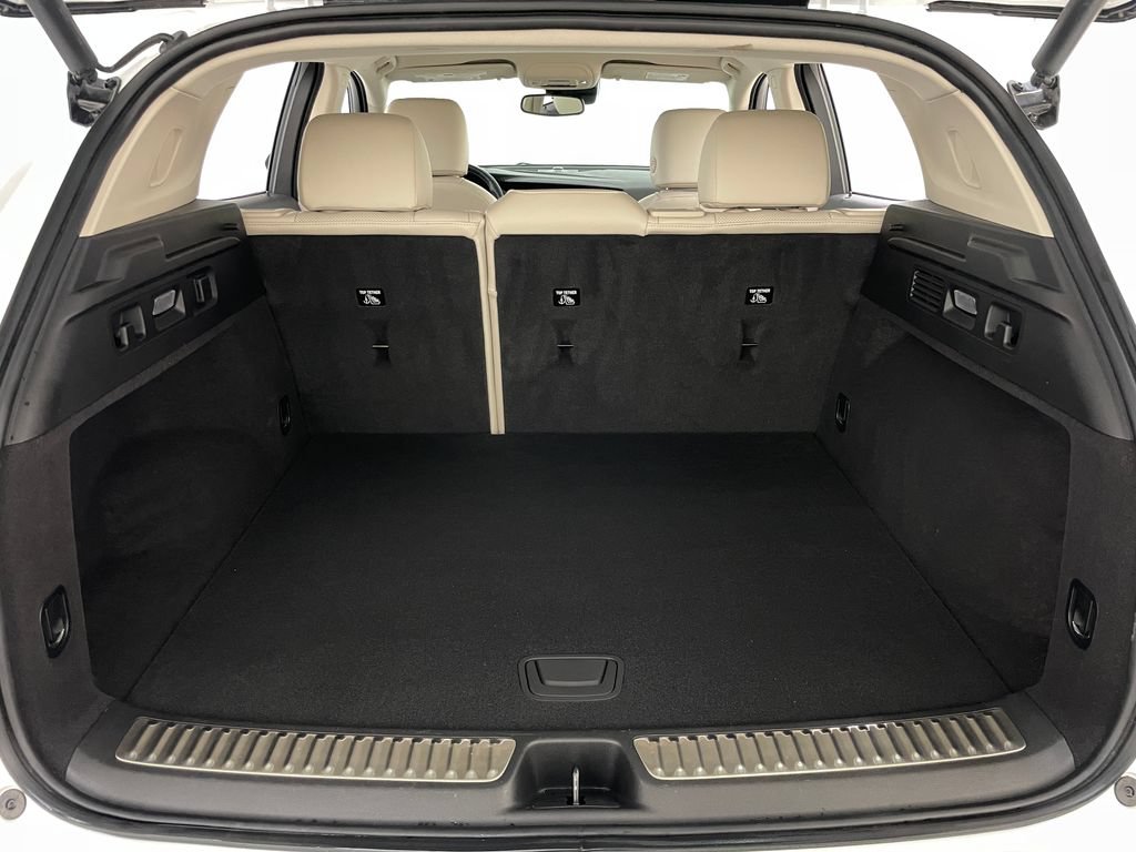 Used 2021 Buick Envision Essence w/ Technology Package I FWD image 44