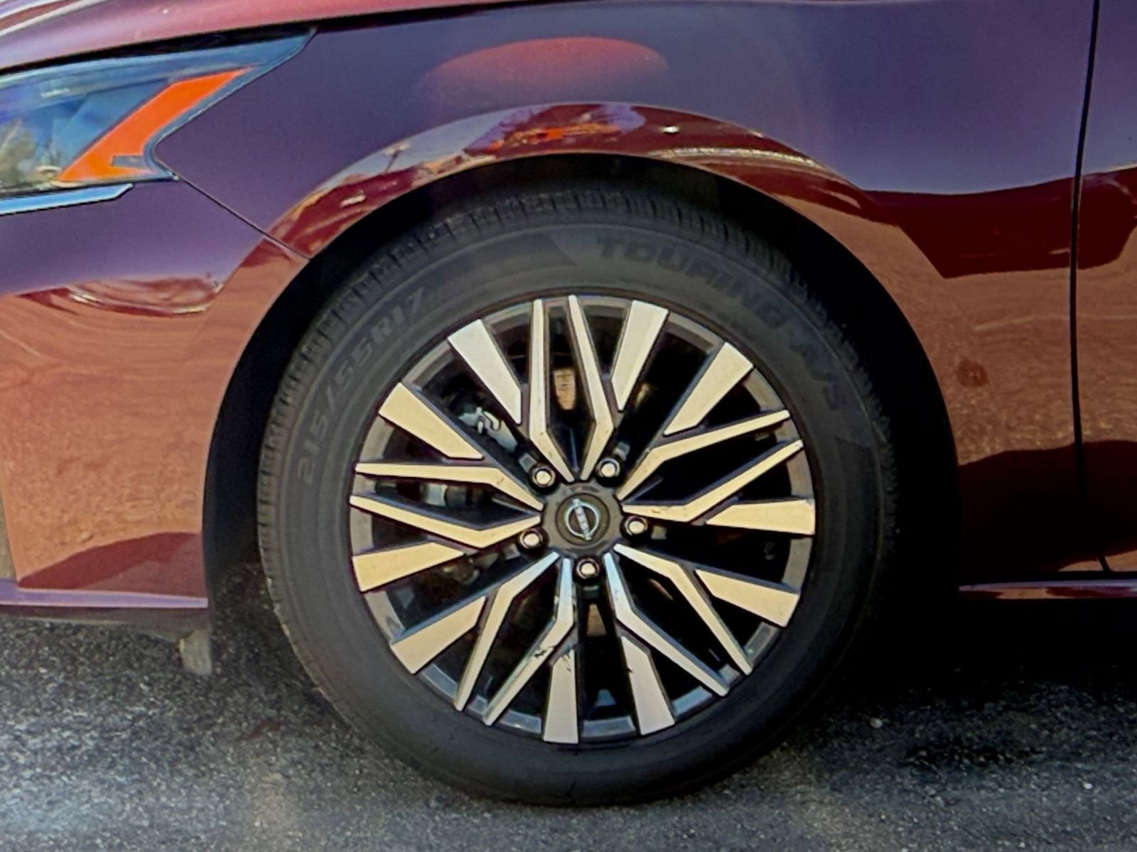 Used 2025 Nissan Altima 2.5 SV image 28