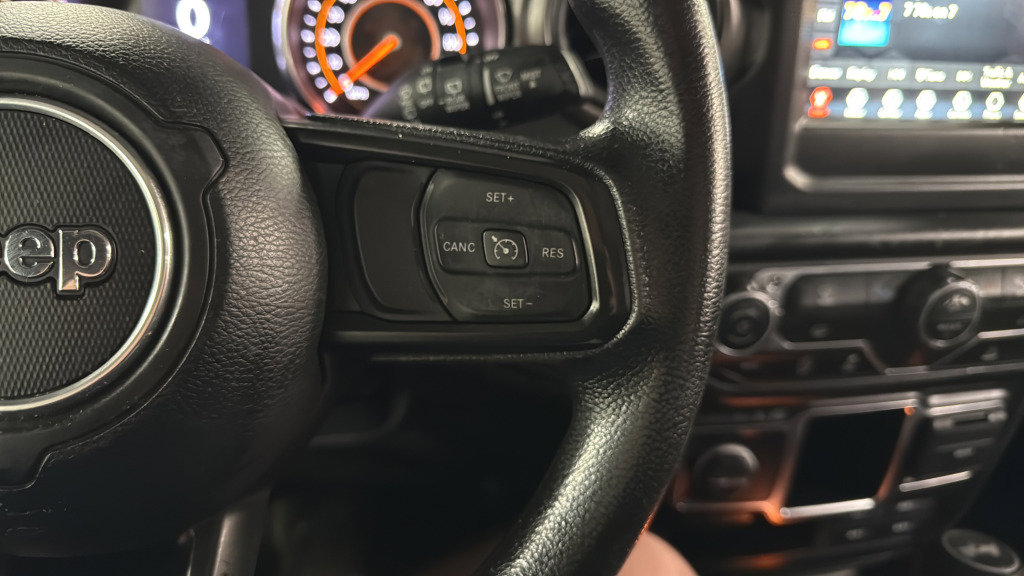 Used 2022 Jeep Wrangler Unlimited Sport image 20
