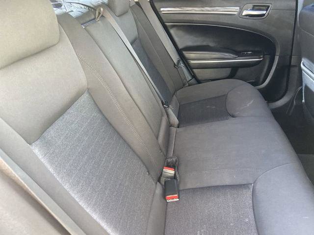 Used 2022 Chrysler 300 Touring image 21