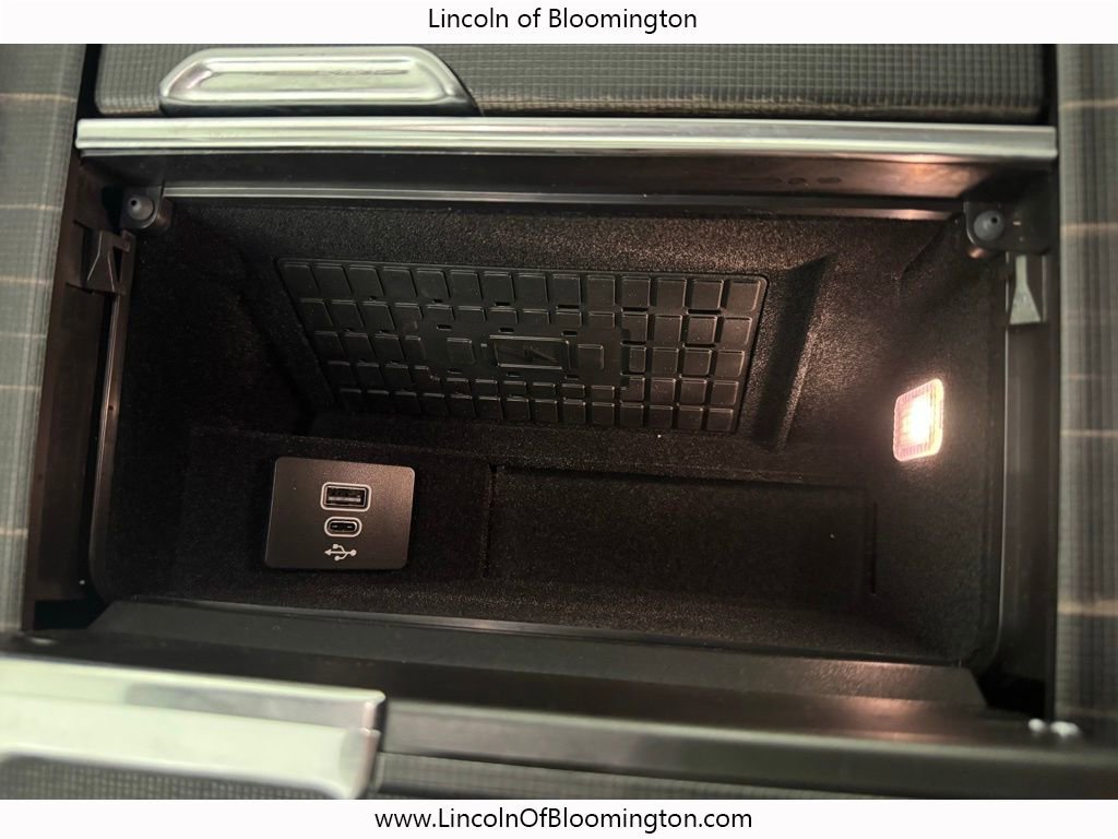 New 2025 Lincoln Navigator L Black Label image 59