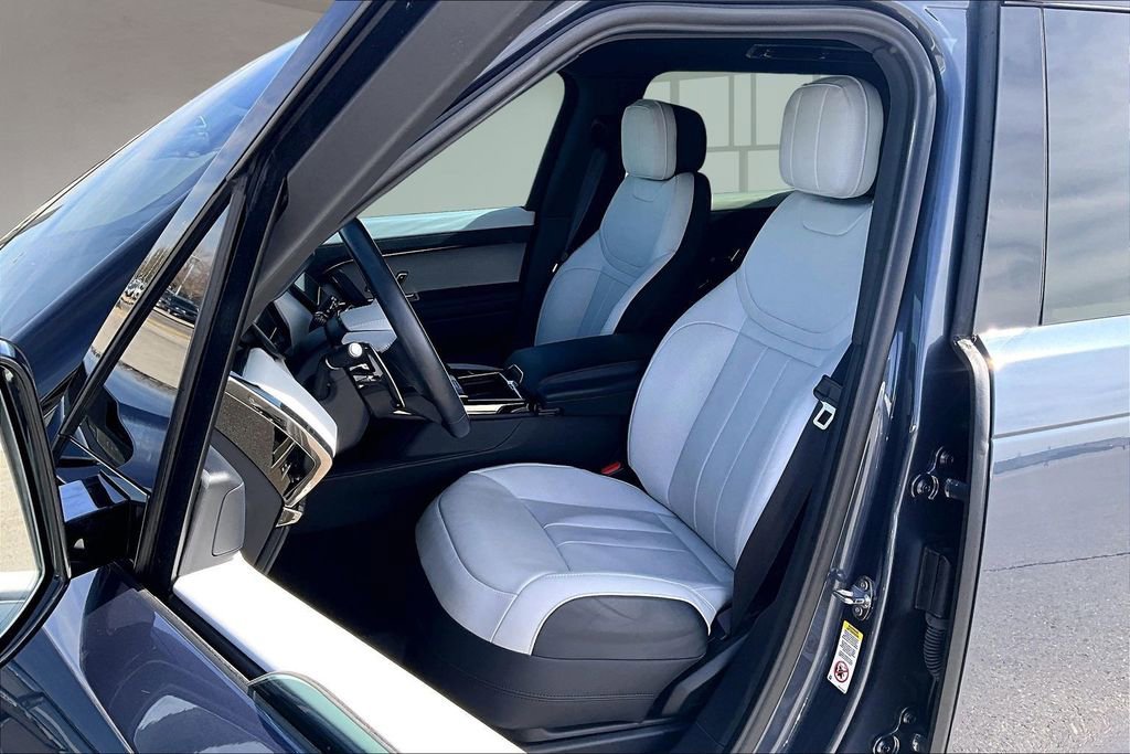 Used 2025 Land Rover Range Rover Sport Dynamic SE image 26