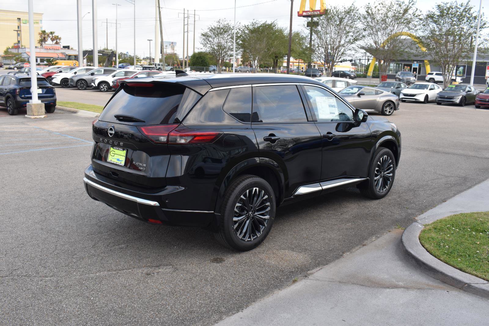 New 2026 Nissan Rogue Platinum AWD/4WD image 11