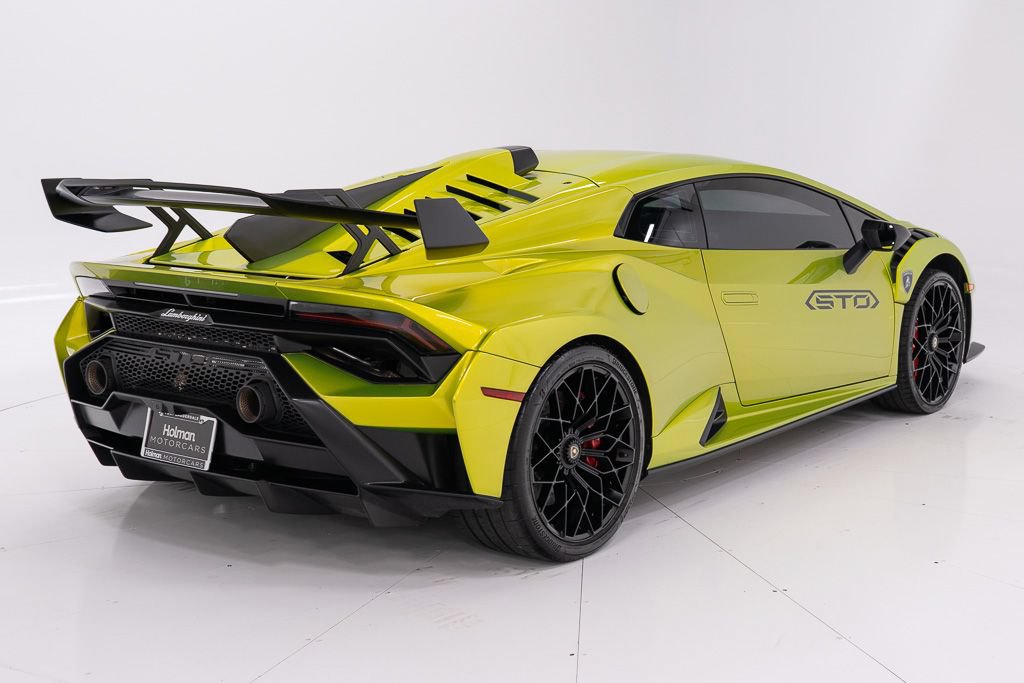 Used 2023 Lamborghini Huracan STO RWD image 5