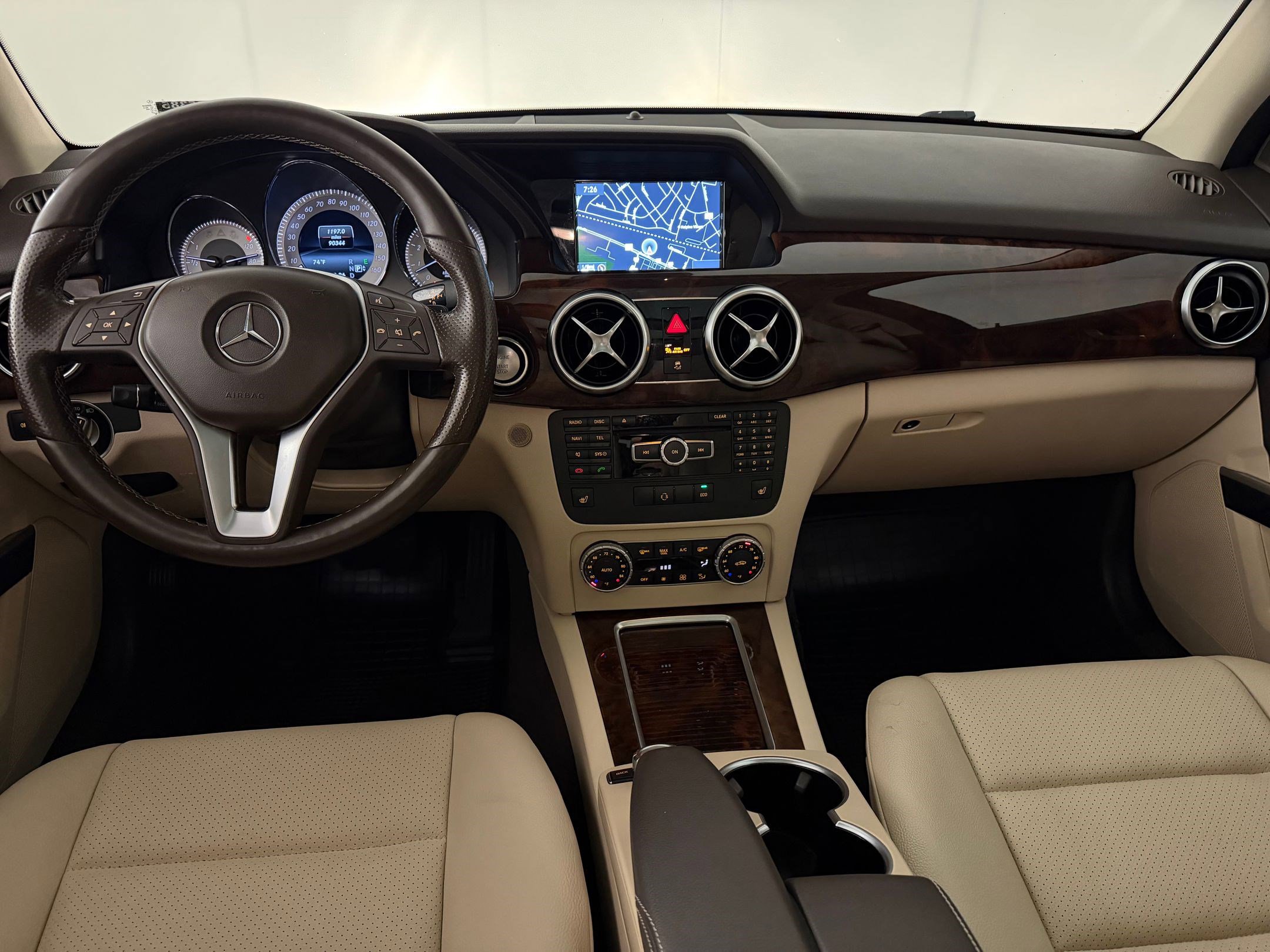 Used 2015 Mercedes-Benz GLK 350 4MATIC image 27