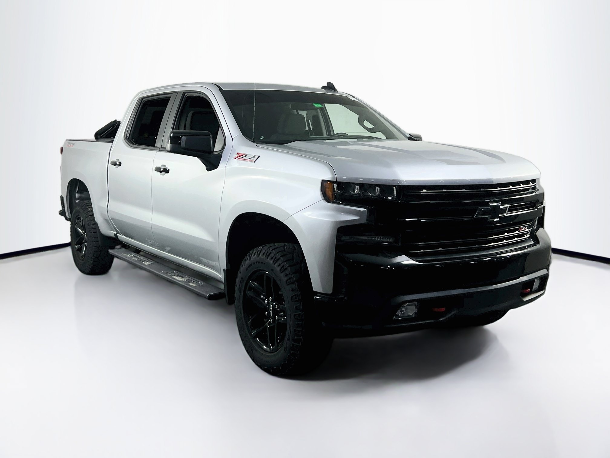 Used 2022 Chevrolet Silverado 1500 LT Trail Boss AWD/4WD image 3