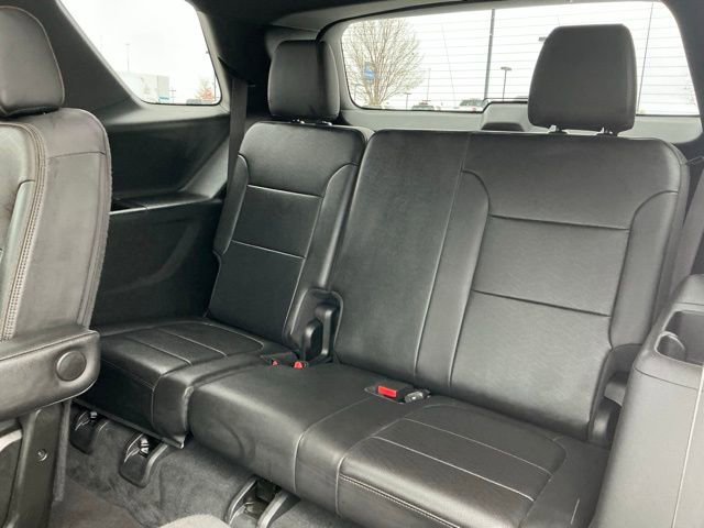 Used 2023 Chevrolet Traverse High Country image 39