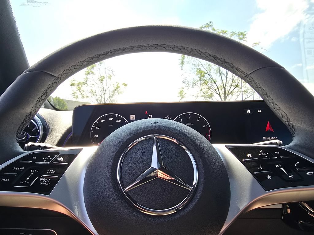 New 2026 Mercedes-Benz GLB 250 4MATIC image 28