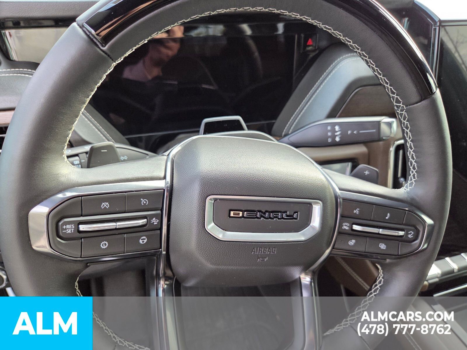 Used 2026 GMC Yukon Denali Ultimate image 8