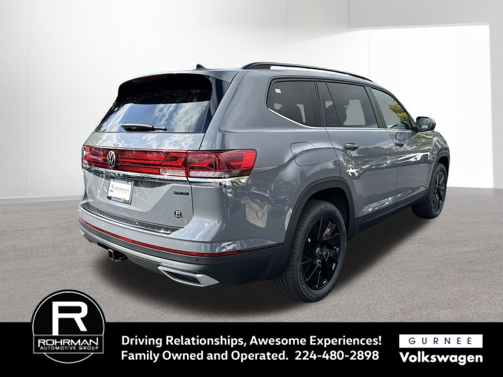 New 2026 Volkswagen Atlas SE image 9